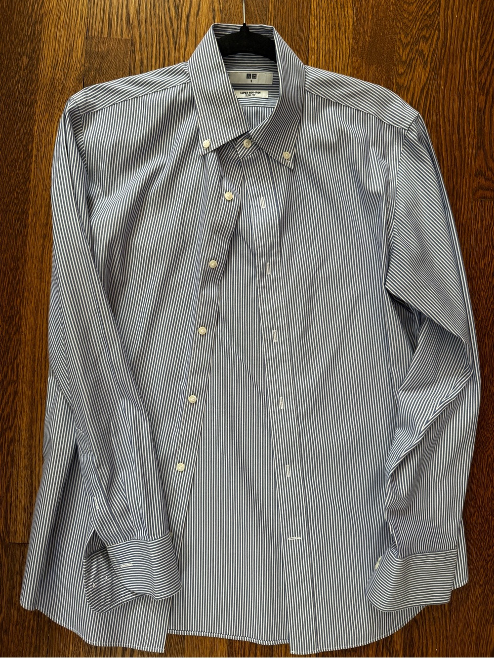 Uniqlo Men's Navy and White Pinstripe Dress Shirt